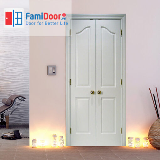 Cửa gỗ HDF FMD đôi ở Showroom Famidoor 0824.400.400