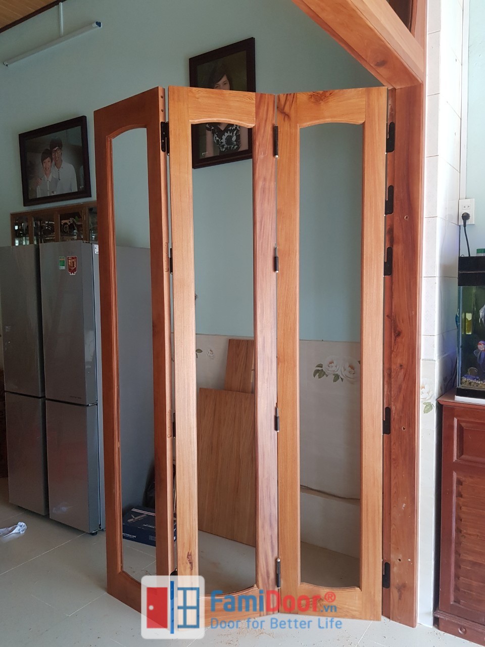 cửa gỗ phòng khách 4 cánh rẻ